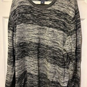 Men's Black and Gray Sweater